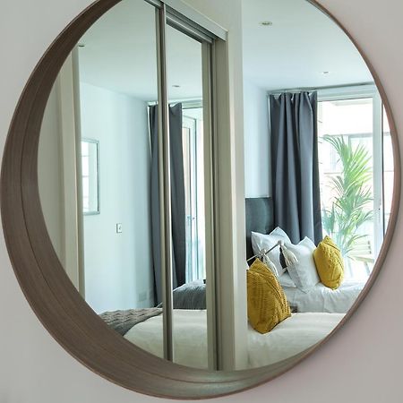 Vetrelax Chelmsford Apartment Bagian luar foto