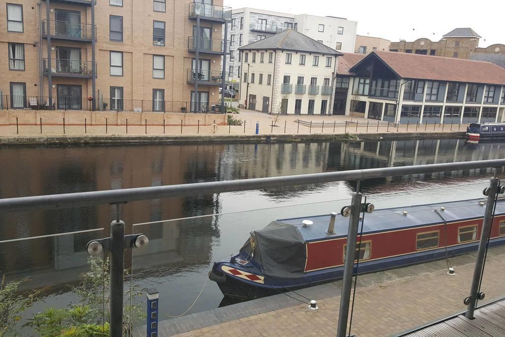 Vetrelax Chelmsford Apartment Bagian luar foto