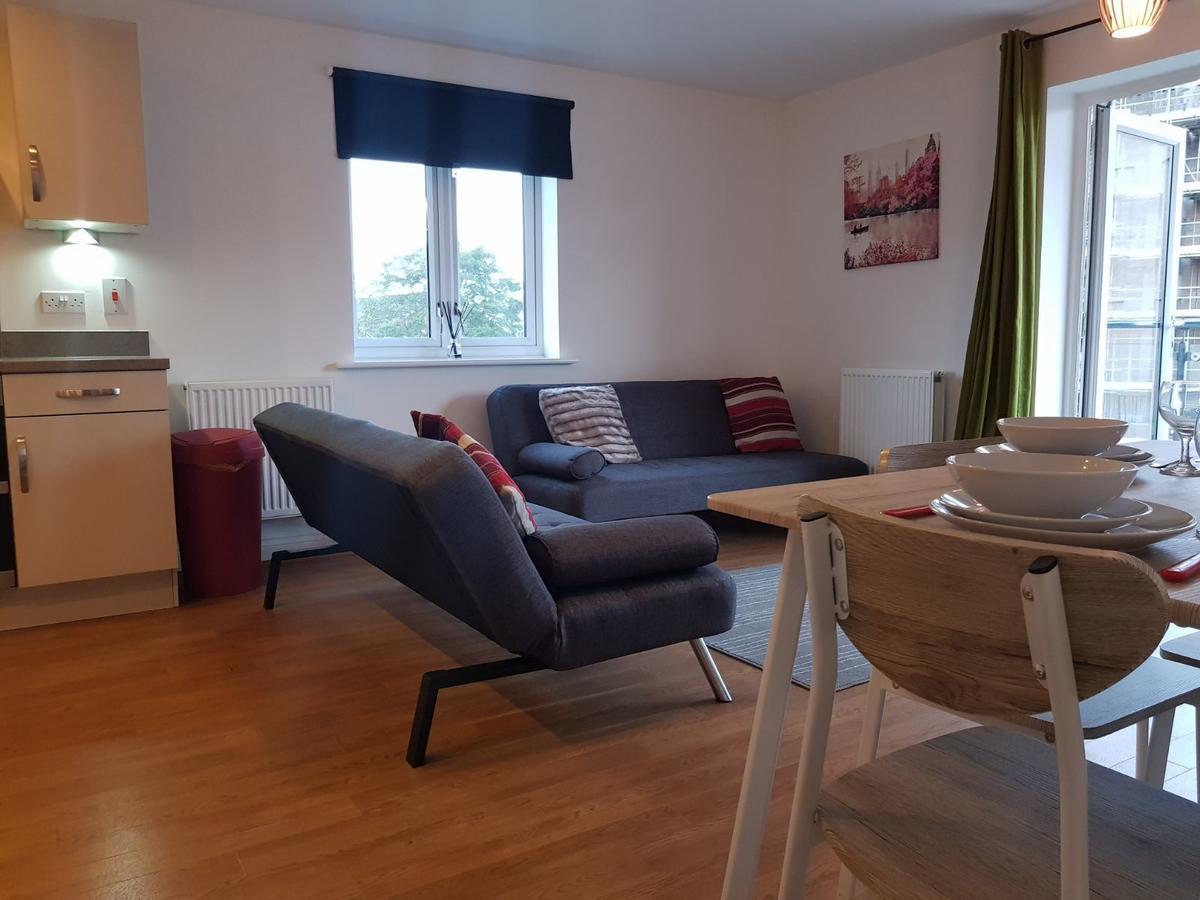 Vetrelax Chelmsford Apartment Bagian luar foto
