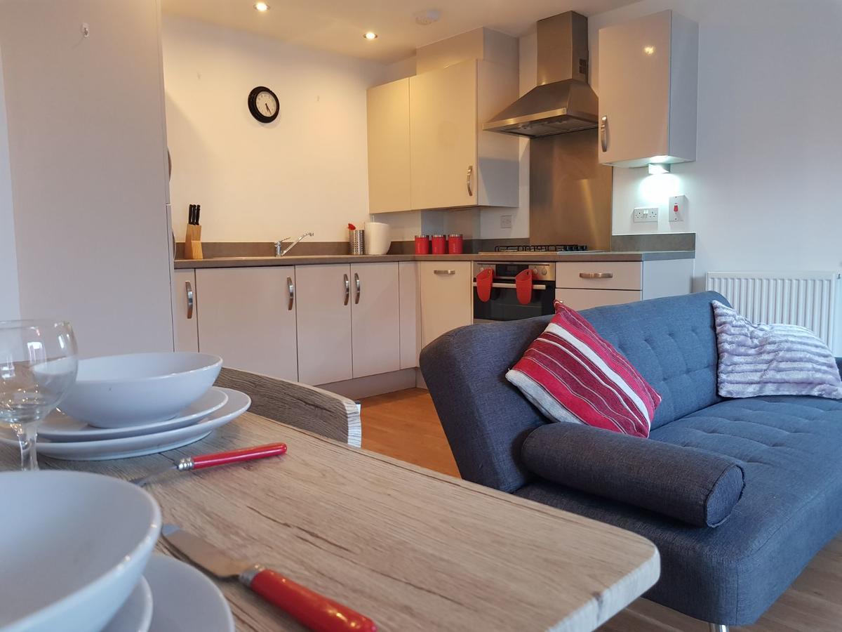 Vetrelax Chelmsford Apartment Bagian luar foto